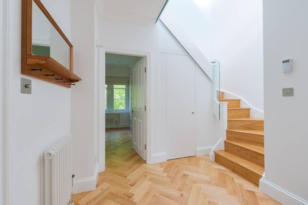 Stunning Two Bed Apartment Rh8 Londres Exterior foto