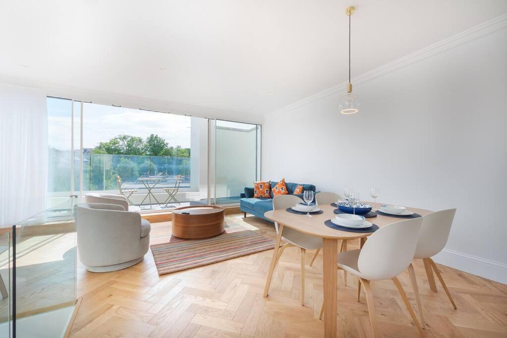 Stunning Two Bed Apartment Rh8 Londres Exterior foto