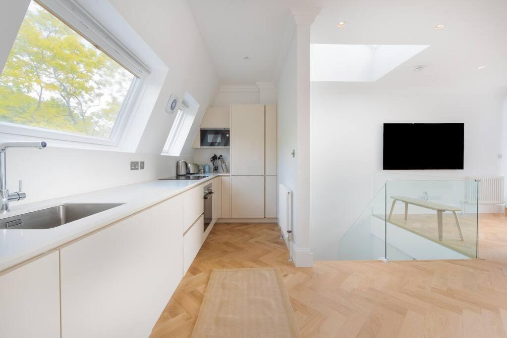 Stunning Two Bed Apartment Rh8 Londres Exterior foto